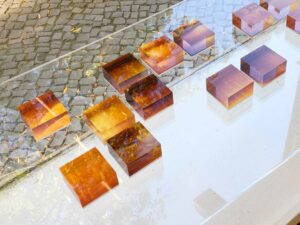 Honiggelee KiraKira, Ausstellungsansicht 1